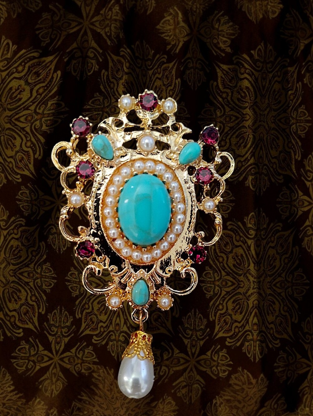 Vintage-Inspired Drop Brooch